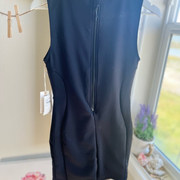 Good American - Picture 5 of 10